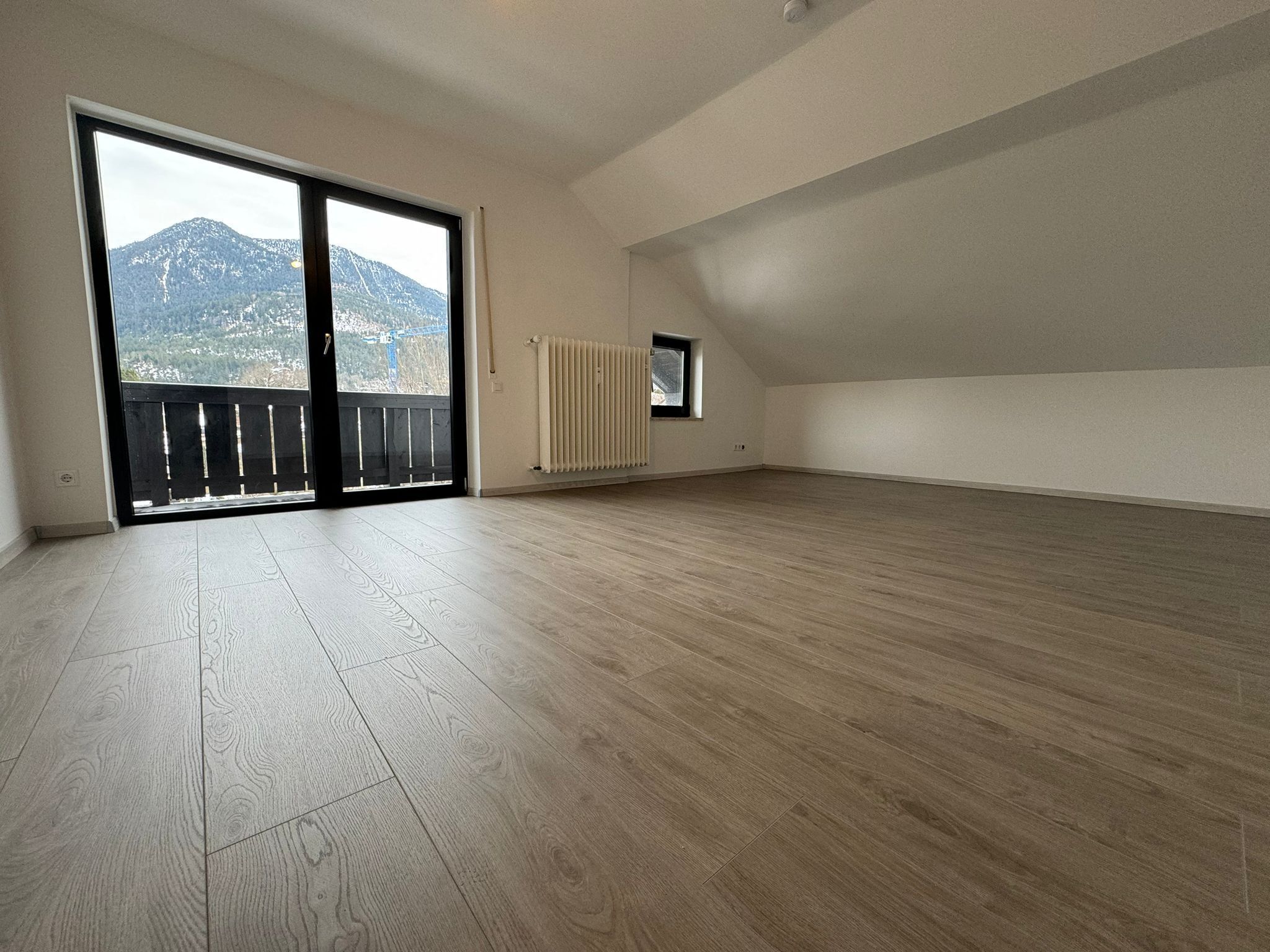 Wohnung zur Miete 1.000 € 2 Zimmer 75 m²<br/>Wohnfläche 3.<br/>Geschoss 15.12.2024<br/>Verfügbarkeit Partnachstraße 44 Garmisch Garmisch 82467