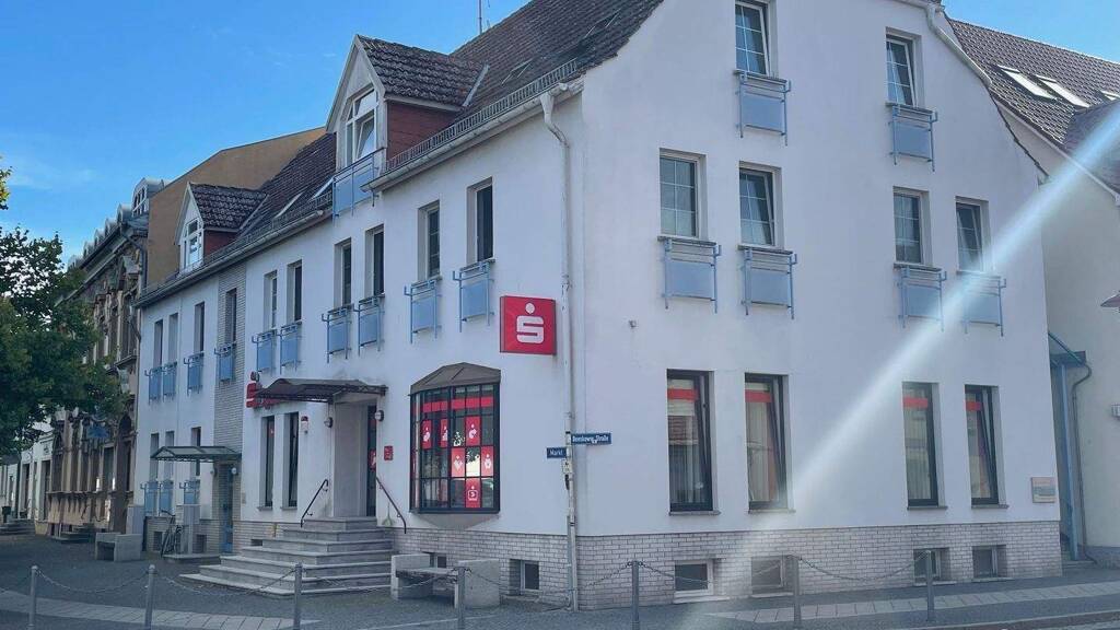 Wohnung zur Miete 550 € 3 Zimmer 61,1 m² 1. Geschoss frei ab 01.05.2026 Markt 4 Müllrose 15299