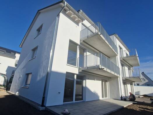 Wohnung zur Miete 1.200 € 3,5 Zimmer 83 m² Geschoss 1/3 frei ab 01.01.2027 Steißlingen 78256