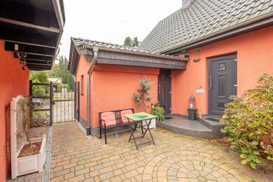 Mehrfamilienhaus zum Kauf 329.000 € 5 Zimmer 147 m² 781 m² Grundstück Grohn Bremen / Grohn 28759