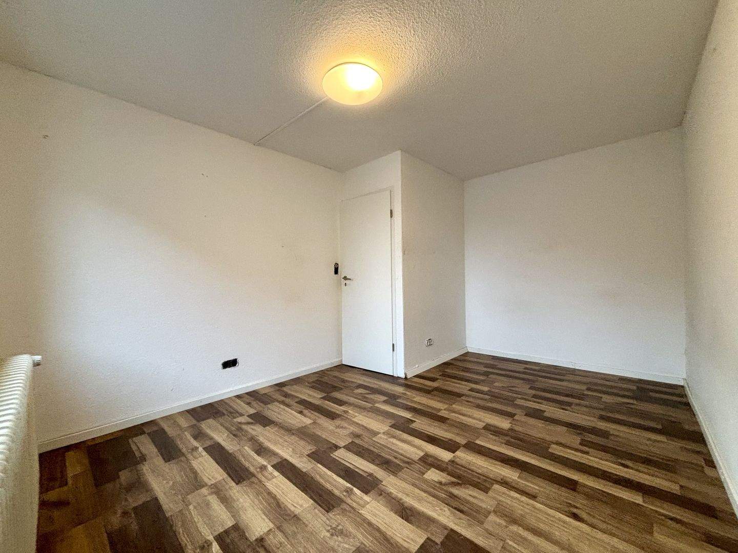 Immobilie in Kappel-Grafenhausen - Attraktive Anlageimmobilie mit 9 Einzelzimmern nahe Europa-Park - Bild 3