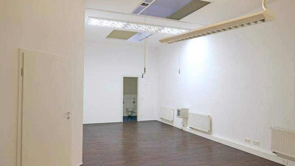 Bürofläche zur Miete 650 € 2 Zimmer 54 m² Bürofläche Innenstadt Fürth 90762