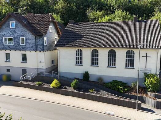 Gewerbeobjekt zum Kauf als Kapitalanlage geeignet 380.000 € 9 Zimmer 401 m² 1.165 m² Grundstück Frankenberg Frankenberg 35066