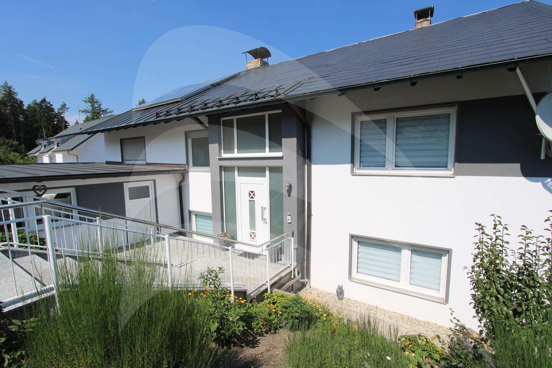 Mehrfamilienhaus zum Kauf 999.800 € 12 Zimmer 340 m²<br/>Wohnfläche 581 m²<br/>Grundstück Pfettrach Altdorf-Pfettrach 84032