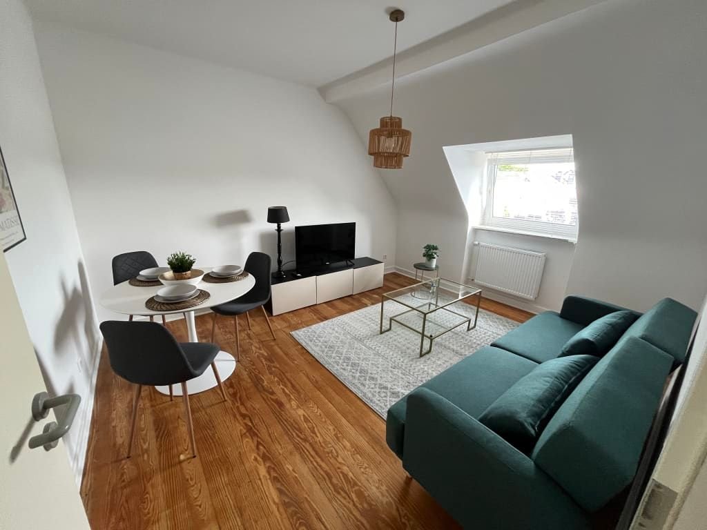 Wohnung zur Miete Wohnen auf Zeit 1.500 € 2 Zimmer 42 m²<br/>Wohnfläche 01.02.2025<br/>Verfügbarkeit Maximilianstraße Mundenheim / Stadtbezirk 513 Ludwigshafen am Rhein 67065