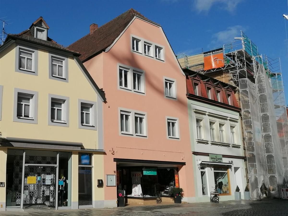 Wohn- und Geschäftshaus zum Kauf als Kapitalanlage geeignet 849.000 € 404 m²<br/>Fläche 240 m²<br/>Grundstück Forchheim Forchheim 91301