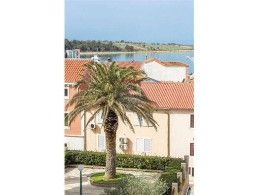 Haus zum Kauf 850.000 € 12 Zimmer 94 m² Novalja