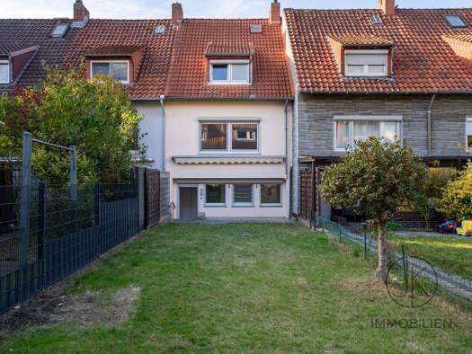 Reihenmittelhaus zum Kauf 229.000 € 4 Zimmer 82 m² 153 m² Grundstück Kirchhuchting Bremen 28259