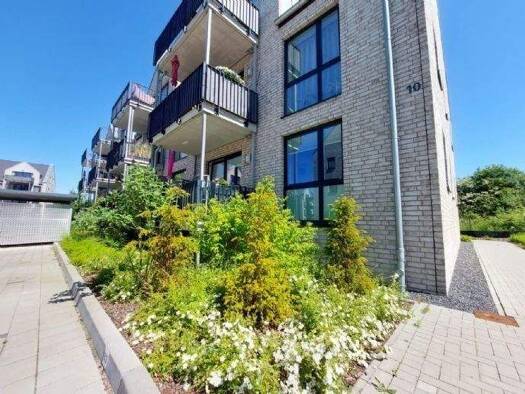 Wohnung zur Miete 800 € 2,5 Zimmer 74 m² frei ab sofort Mürwik Flensburg 24944