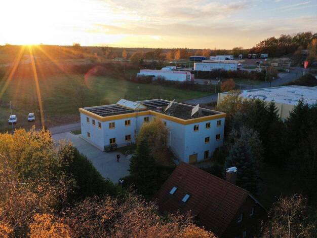 Gewerbeobjekt zum Kauf provisionsfrei als Kapitalanlage geeignet 649.000 € 975 m² 3.000 m² Grundstück Lichtenstein St.Egidien 09356