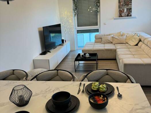 Wohnung zur Miete 1.225 € 3 Zimmer 83,1 m² Geschoss 1/3 Schulstraße 19 Hennef Hennef (Sieg) 53773