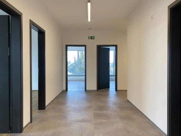 Bürofläche zur Miete - Erstbezug 2.423 € 6 Zimmer 186 m² Bürofläche Schrobenhausen 86529