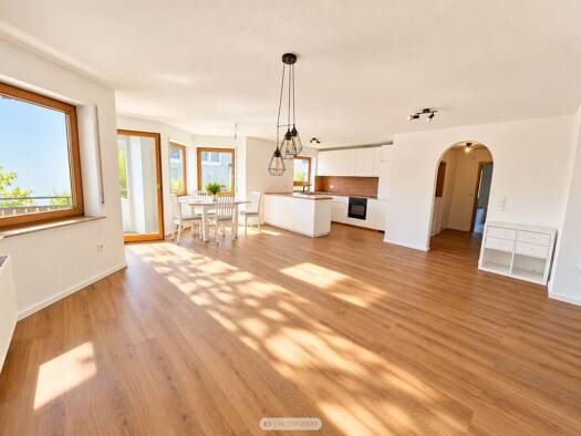 Wohnung zur Miete 1.170 € 3 Zimmer 85 m² Neckarhausen Nürtingen 72622