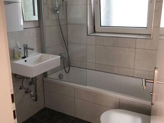 WG-Zimmer zur Miete 900 € 3 Zimmer 66 m² Geschoss 2/4 frei ab 01.07.2026 Gärten b Wöhrd Nürnberg 90489