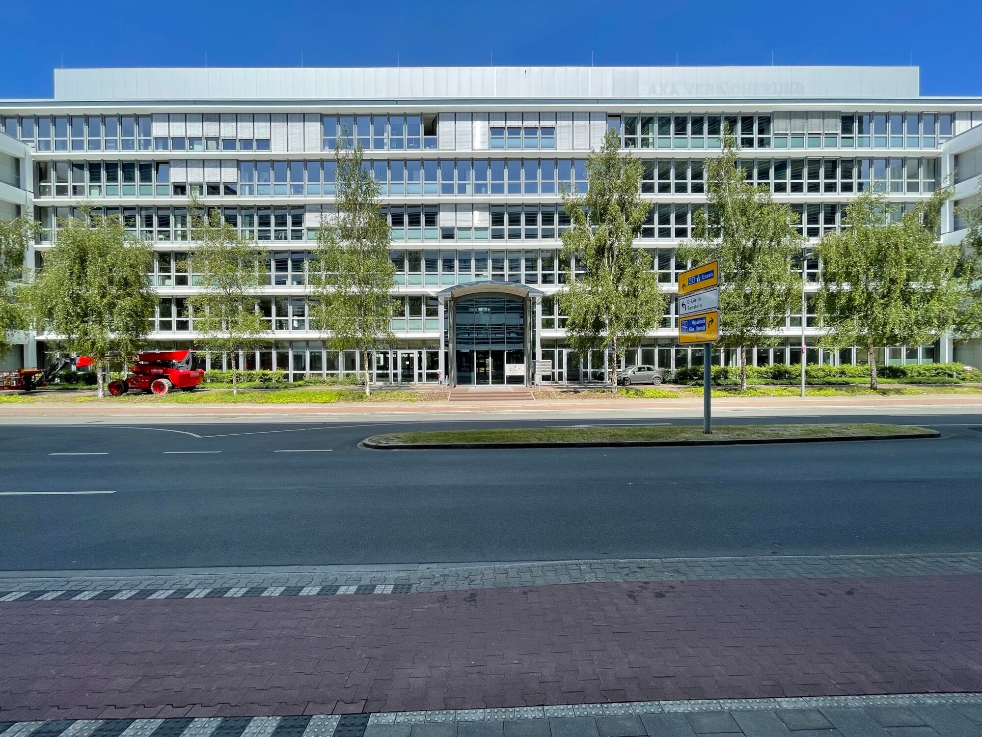 Bürofläche zur Miete provisionsfrei 14,50 € 621 m²<br/>Bürofläche Oberlörick Düsseldorf 40549