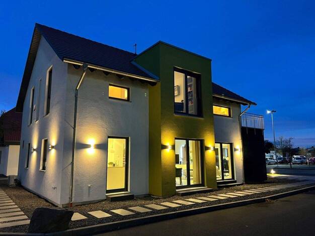 Haus zum Kauf provisionsfrei 335.325 € 5 Zimmer 169 m² 732 m² Grundstück Meerane 08393