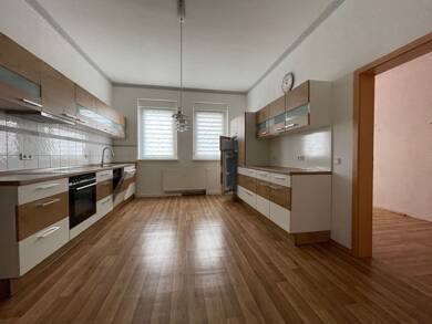 Wohnung zur Miete 565 € 3 Zimmer 102,4 m² Geschoss EG/2 frei ab 01.08.2025 Grünhauser Straße 12 Lauchhammer - Ost Lauchhammer 01979