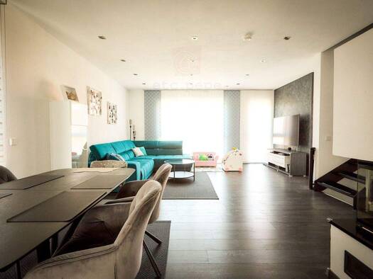 Doppelhaushälfte zum Kauf 729.000 € 6 Zimmer 163 m² 293 m² Grundstück Agelsberg Reichertshofen / Agelsberg 85084