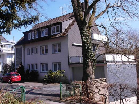 Wohnung zur Miete 700 € 3,5 Zimmer 96 m² Geschoss 2/3 frei ab sofort Lüttringhausen Remscheid 42899