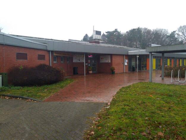 Bürogebäude zum Kauf provisionsfrei als Kapitalanlage geeignet 360.000 € 420 m² Warstade Hemmoor 21745