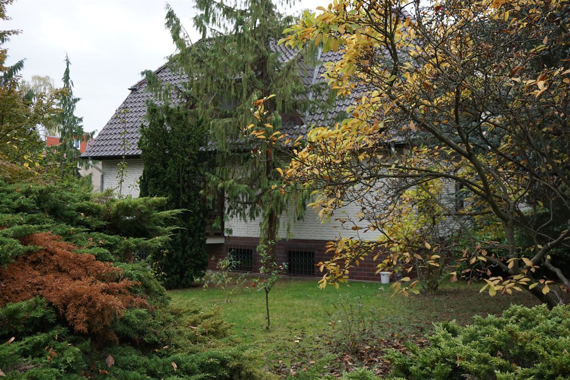 Einfamilienhaus zum Kauf 670.000 € 4 Zimmer 131,5 m²<br/>Wohnfläche 622 m²<br/>Grundstück Lichterfelde Berlin 12209