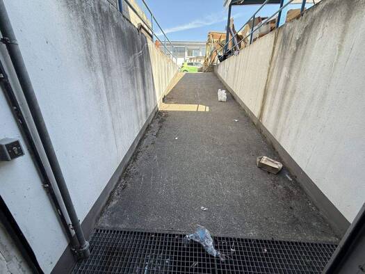 Lagerhalle zur Miete 1.800 € 300 m² Lagerfläche Käfertal Mannheim / Käfertal 68309