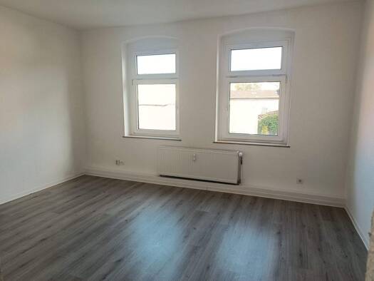 Wohnung zur Miete 360 € 2 Zimmer 48 m² 1. Geschoss Eisleber Straße 1 Lemsdorf Magdeburg 39118