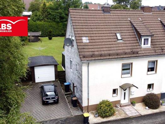 Doppelhaushälfte zum Kauf 179.000 € 4 Zimmer 110 m² 623 m² Grundstück Erndtebrück 57339