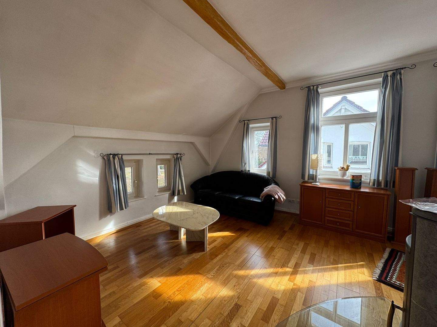 Immobilie in Reinfeld - Vom Dornröschenschlaf zum Traumhaus - großzügiges Zweifamilienhaus mit Perspektive - Bild 4