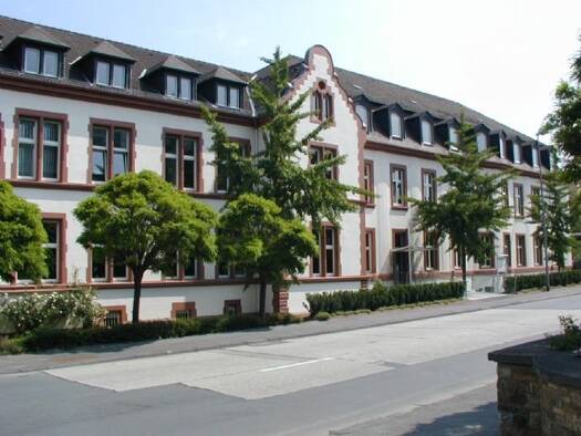 Sonstiges zur Miete provisionsfrei 13,54 € 285 m² Rheingaustraße 196 Biebrich Biebrich 65203
