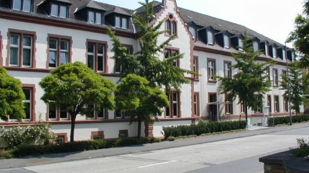 Sonstiges zur Miete provisionsfrei 13,54 € 285 m² Rheingaustraße 190-196 Biebrich Wiesbaden 65203