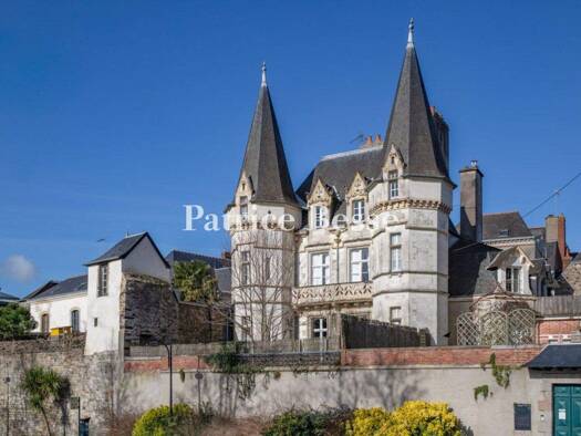 Einfamilienhaus zum Kauf 585.000 € 9 Zimmer 400 m² Vitré 35500