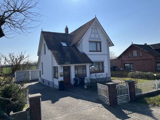 Einfamilienhaus zum Kauf 330.000 € 5 Zimmer 141 m² 1.090 m² Grundstück Sterley 23883