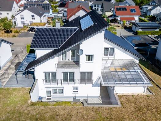 Haus zum Kauf 895.000 € 9 Zimmer 291 m² 747 m² Grundstück Münsingen Münsingen 72525