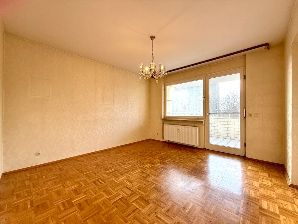 Wohnung zum Kauf provisionsfrei 209.500 € 4 Zimmer 111 m²<br/>Wohnfläche 2.<br/>Geschoss Heppenheim - Stadt Heppenheim (Bergstraße) 64646