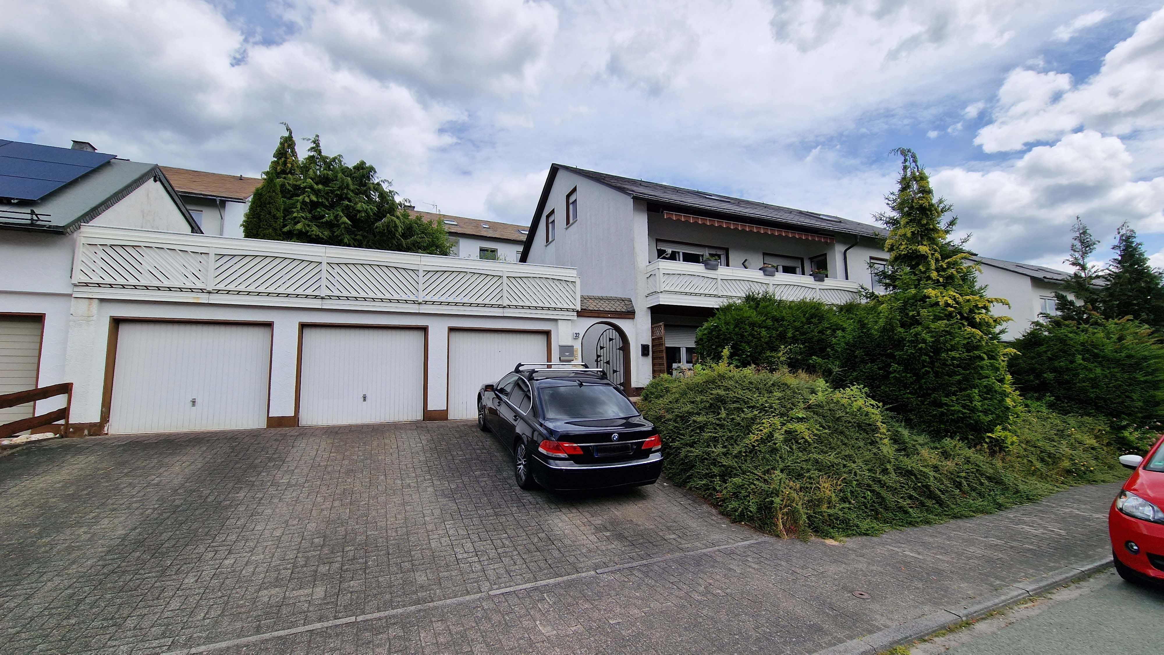 Mehrfamilienhaus zum Kauf als Kapitalanlage geeignet 440.000 € 6 Zimmer 211,5 m²<br/>Wohnfläche 723 m²<br/>Grundstück Apentroper Weg 32 Bad Fredeburg Schmallenberg 57392