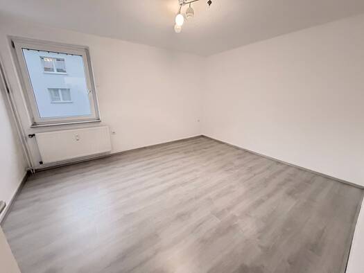 Wohnung zur Miete 620 € 2 Zimmer 60 m² 1. Geschoss frei ab sofort Haskenstraße 22 Altendorf Essen 45143