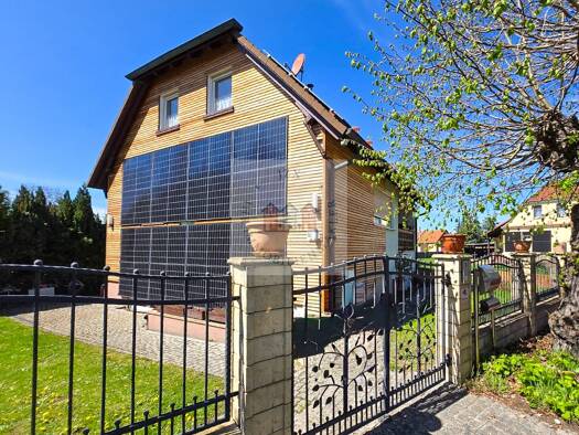 Einfamilienhaus zum Kauf 6 Zimmer 180 m² 370 m² Grundstück Arnsdorf Ruhland 01945