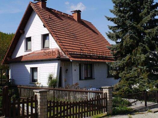 Einfamilienhaus zum Kauf 299.000 € 5 Zimmer 130 m² 858 m² Grundstück Peter-Eckermann-Straße 19 Ilmenau 98693