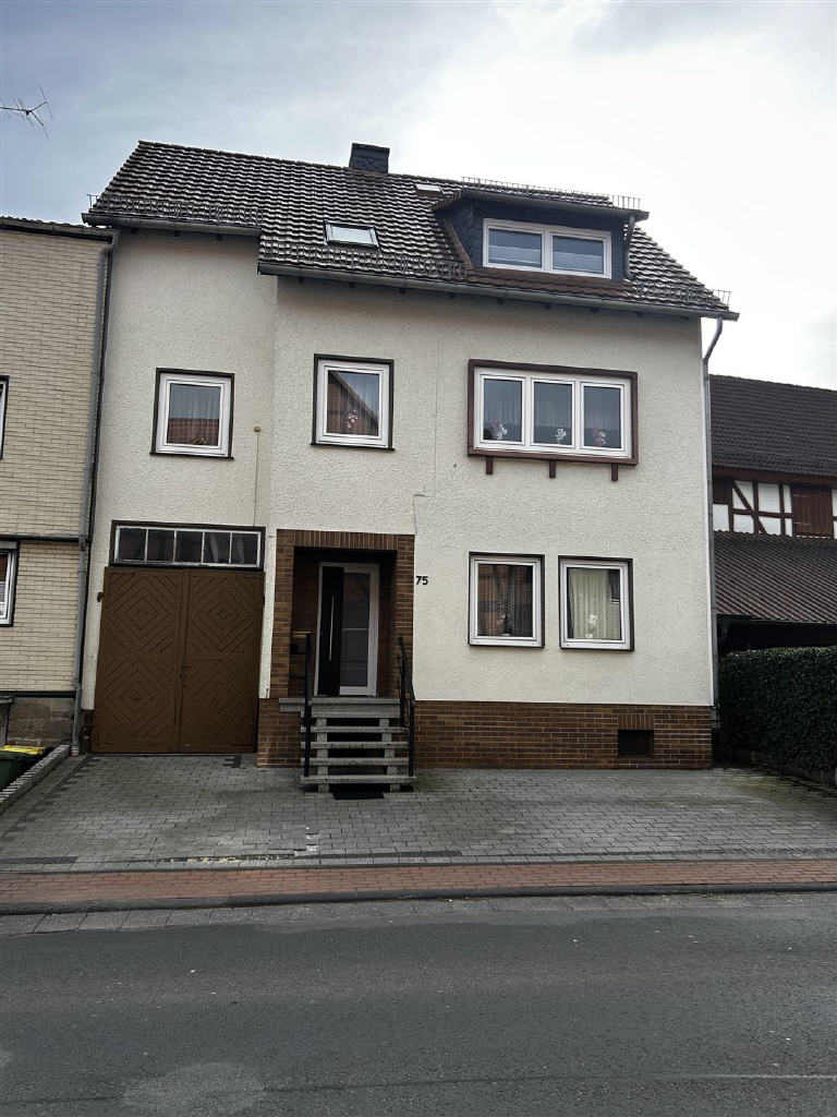 Einfamilienhaus zum Kauf 235.000 € 7 Zimmer 155 m²<br/>Wohnfläche 532 m²<br/>Grundstück Elgershausen Schauenburg-Elgershausen 34270