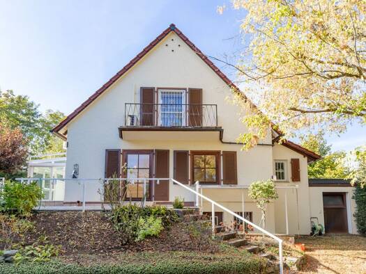 Einfamilienhaus zum Kauf 798.000 € 6 Zimmer 142,8 m² 616 m² Grundstück frei ab sofort Hofheim Hofheim am Taunus 65719
