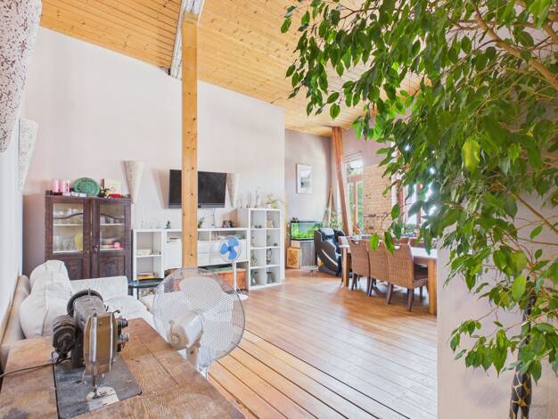 Mehrfamilienhaus zum Kauf 12 Zimmer 258 m² 285 m² Grundstück Königshofen Niedernhausen 65527