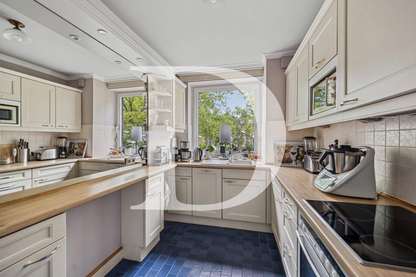 Property thumbnail 6