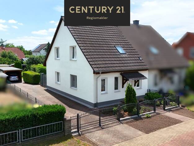 Doppelhaushälfte zum Kauf 249.000 € 4 Zimmer 115,4 m² 638 m² Grundstück Stendal Stendal 39576