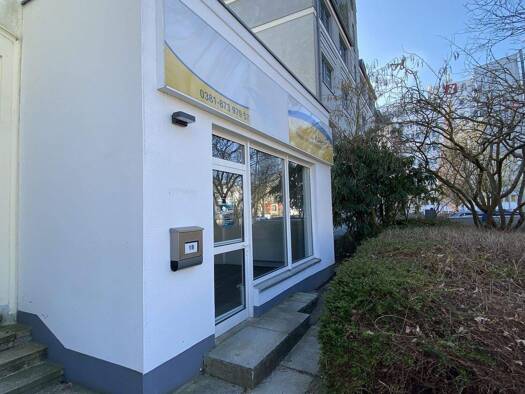 Bürofläche zur Miete 2.985 € 8 Zimmer 210 m² Bürofläche Stadtmitte Rostock 18055