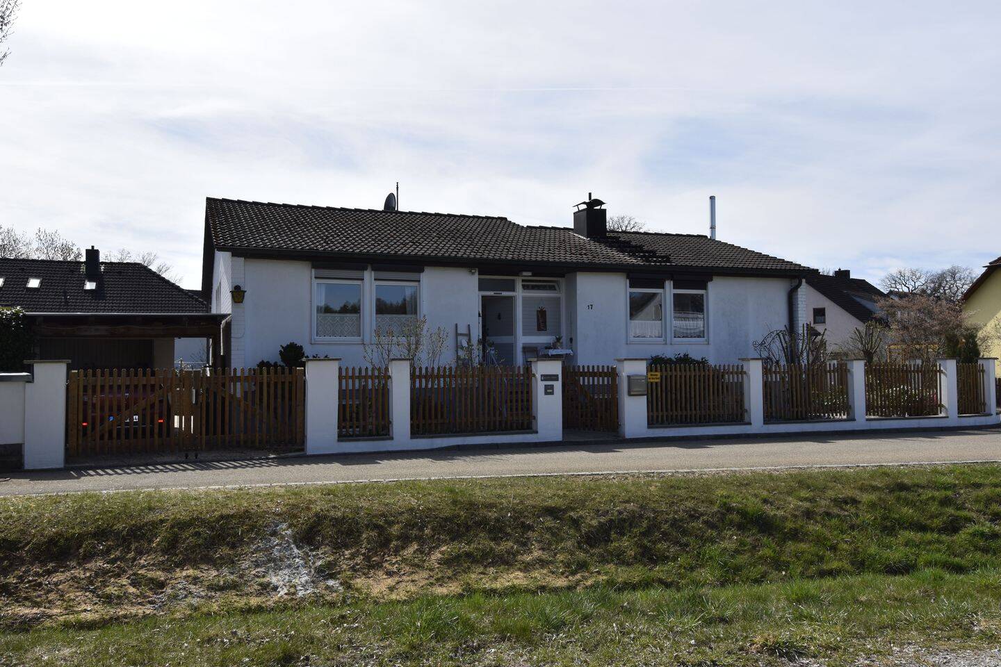 Bungalow zum Kauf - Ansicht 2
