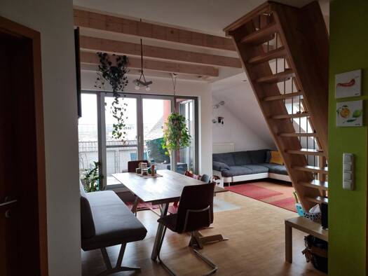 Studio zur Miete 1.250 € 3 Zimmer 90 m² Geschoss 3/4 frei ab 01.05.2026 Eltersdorfer Straße 11 Eltersdorf Erlangen 91058