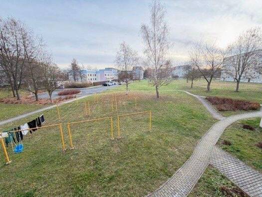 Wohnung zur Miete 346 € 4 Zimmer 69,3 m² 1. Geschoss Marie Curie Straße 7 Chrieschwitz Plauen 08529