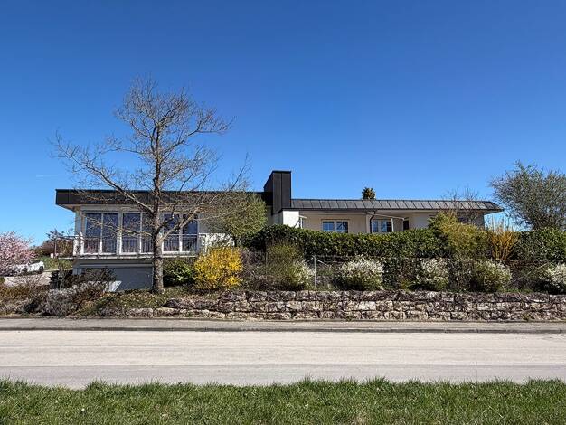 Einfamilienhaus zum Kauf 919.500 € 6,5 Zimmer 267 m² 833 m² Grundstück Oberjesingen Herrenberg 71083