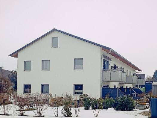 Wohnung zur Miete 953 € 2,5 Zimmer 76,9 m² Geschoss 1/2 frei ab 01.05.2026 Gremsdorf 91350